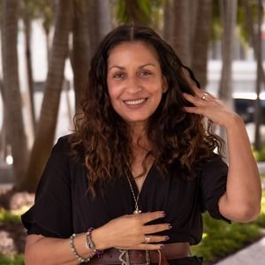 Meet your Posher, Jenny